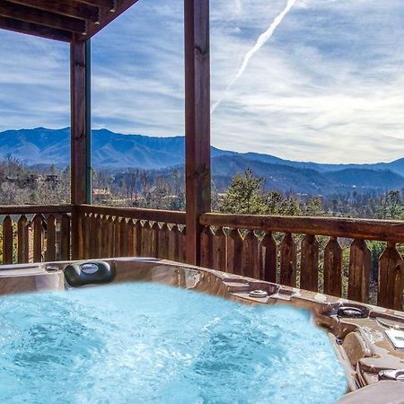 Lazy Bear Lodge, Hot Tub, Resort Pool, Wifi, 1089 Free Tickets Each Paid Day, Dollywood And More Gatlinburg Esterno foto